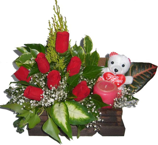  Ankara Y�kseltepe Mah �i�ek g�nderme  Sandik i�erisinde 7 adet g�l , mum , oyuncak pelus