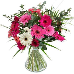 15 adet gerbera ve vazo �i�ek tanzimi  Ankara Aktepe �nternetten �i�ek sipari�i 
