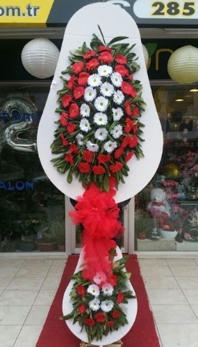 Yapay gerbera �i�eklerinden �ift katl� �i�ek  Ankara �i�ekli Mahallesi Oran 14 �ubat sevgililer g�n�