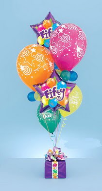  Ankara Emrah Mahallesi �i�ek g�nderme  15 adet u�an balon ve k���k kutuda �ikolata