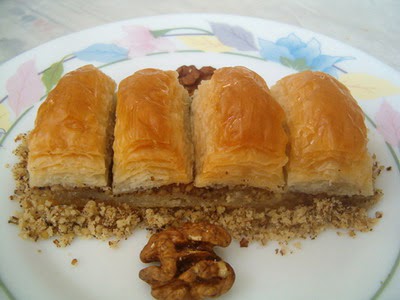 online pastane Essiz lezzette 1 kilo cevizli baklava  Ankara Ayval� Mahallesi �i�ek g�nderme sitemiz g�venlidir 