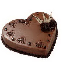 Kalp �eklinde �ikolatal� ya� pasta orta boy