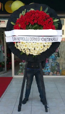 Cenaze �i�ek modeli  Ankara Ufuktepe Mahallesi yurti�i �i�ek sipari�i 