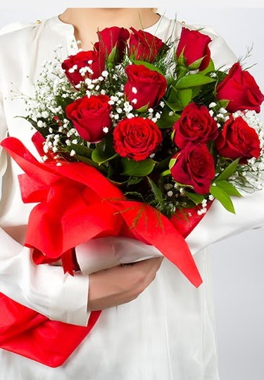A�k G�lleri 11 Adet k�rm�z� g�l buketi  Ankara �i�ekli Mahallesi Oran 14 �ubat sevgililer g�n�