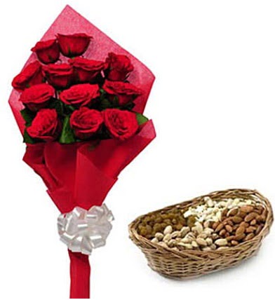11 adet k�rm�z� g�l ve sepette kuruyemi�  Ankara Kanuni Mahallesi g�venli h�zl� �i�ek 